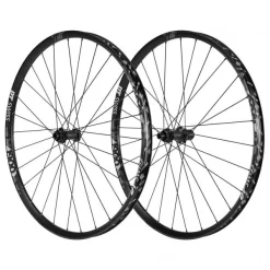 Paire De Roues DT SWISS M 1900 SPLINE 30 Mm 29” Axe Av. 15×100 Mm – Ar. 12×142 Mm